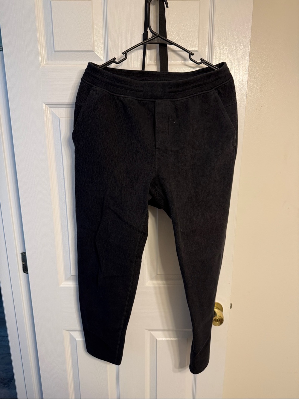 Men's Black lululemon textured sweatpants